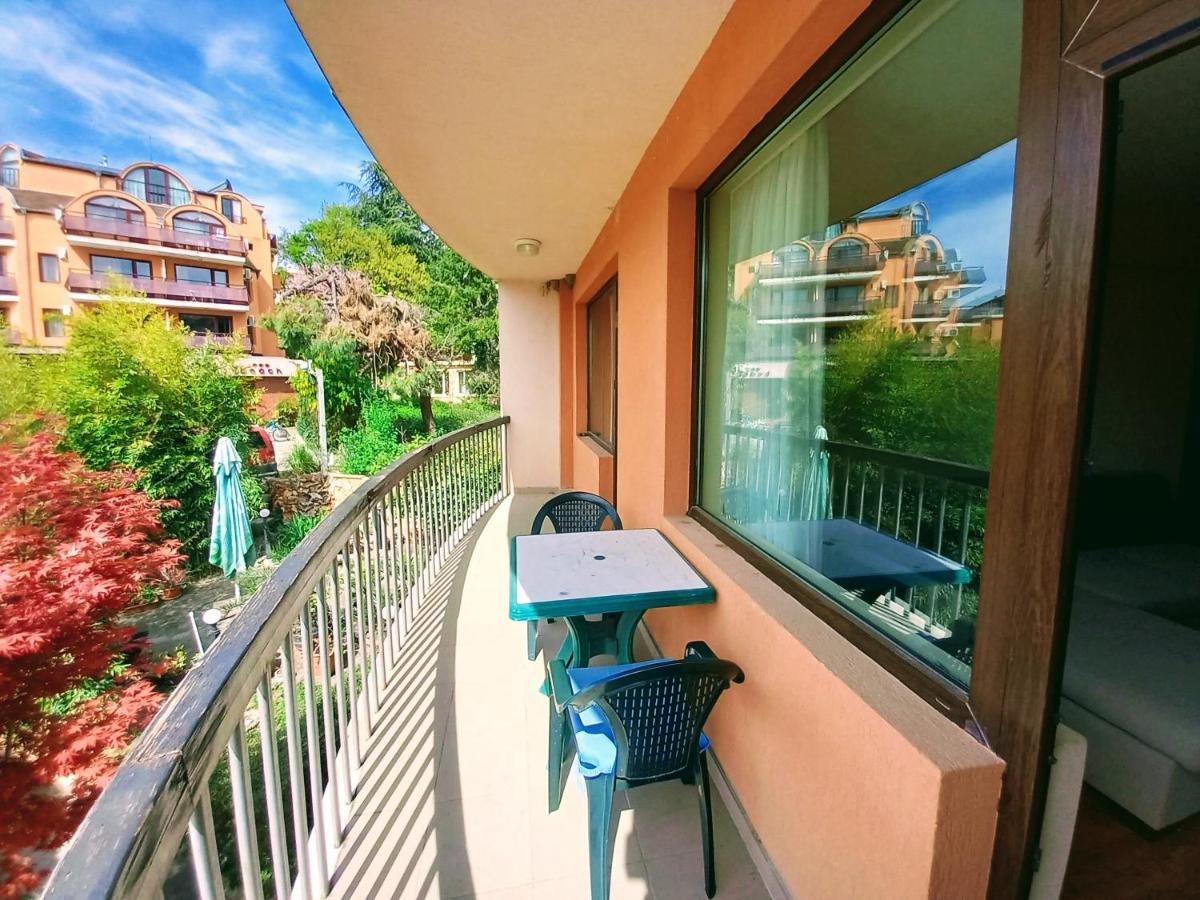 Beach Apartment Rose Golden Sands Exterior foto